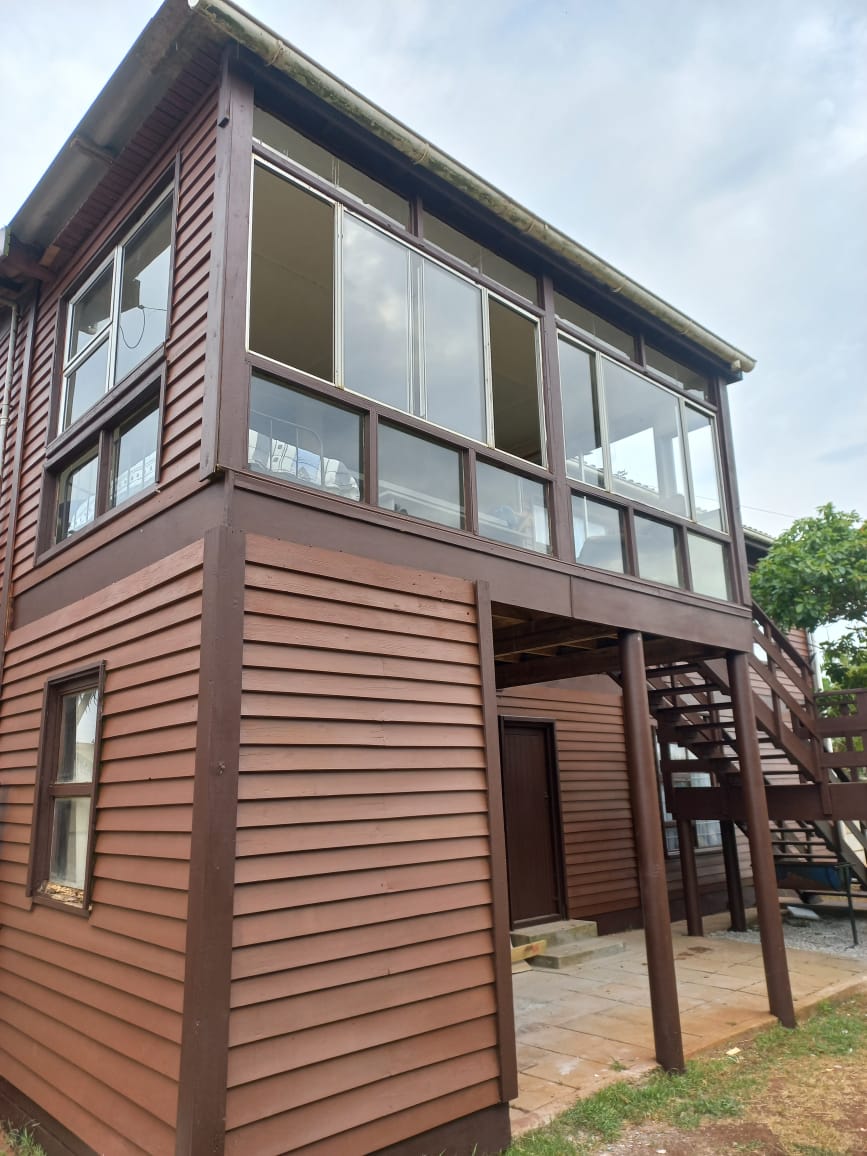 5 Bedroom Property for Sale in C Place Eastern Cape